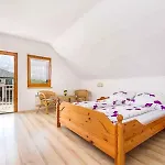 Apartament In 40852 Balatonmáriafürdő