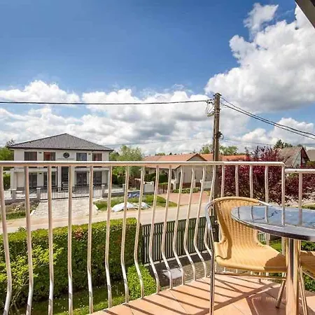 In 40852 Balatonmáriafürdő