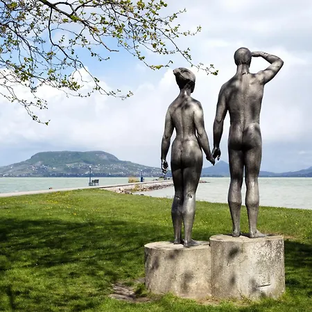 In Balatonmariafürdo 40852 * Balatonmáriafürdő